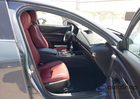 2024 Mazda Cx-30 2.5 S Carbon Edition z USA, uszkodzony, nr VIN 3MVDMBCM6RM647835